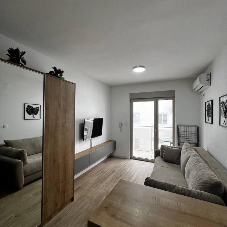 Apartment Montenegro Becici - One-Bedroom Apartment - 1