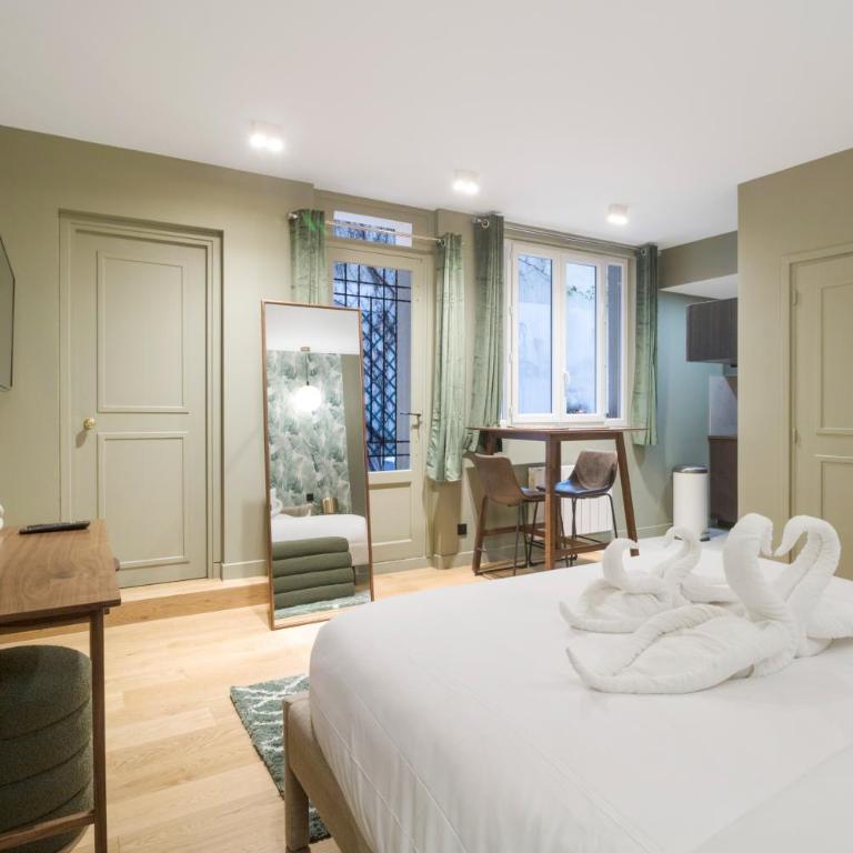 Modern studio in the heart of Paris near Eiffel Tower - Studio avec Terrasse - 1