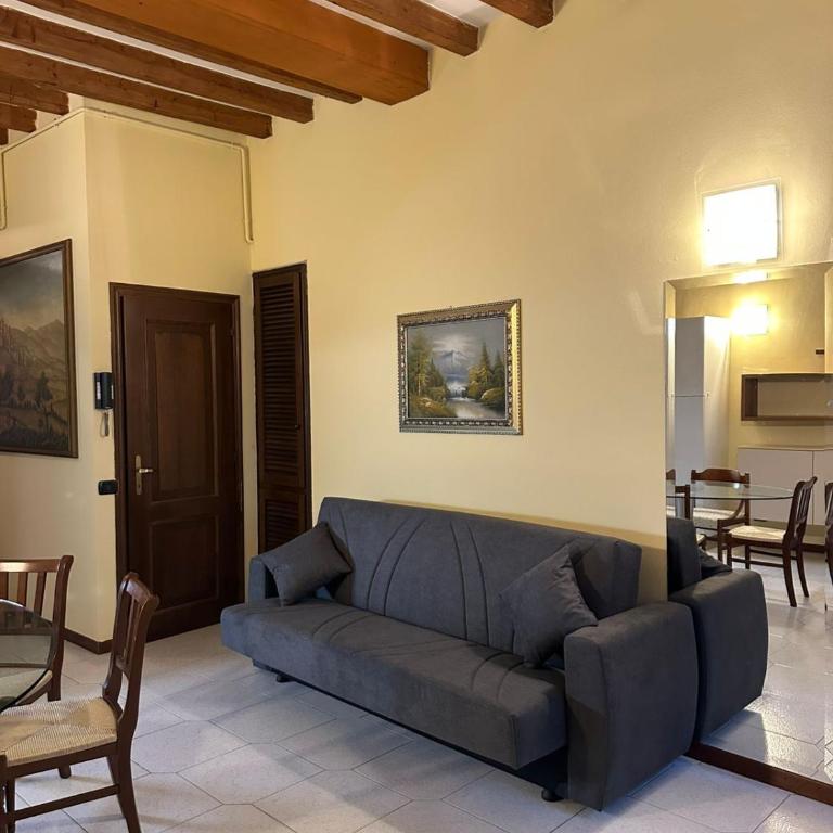 Johnny Suite 4 - One-Bedroom Apartment - 8