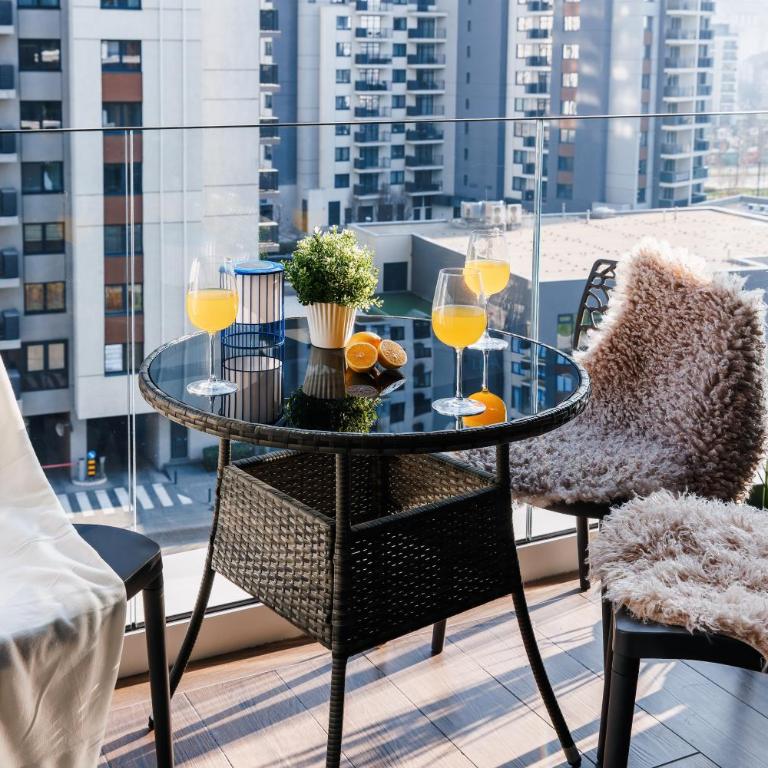 WF 104m2 Prestige with Terrace, Gym and Pool - Two-Bedroom Deluxe Apartment with Balcony - 37