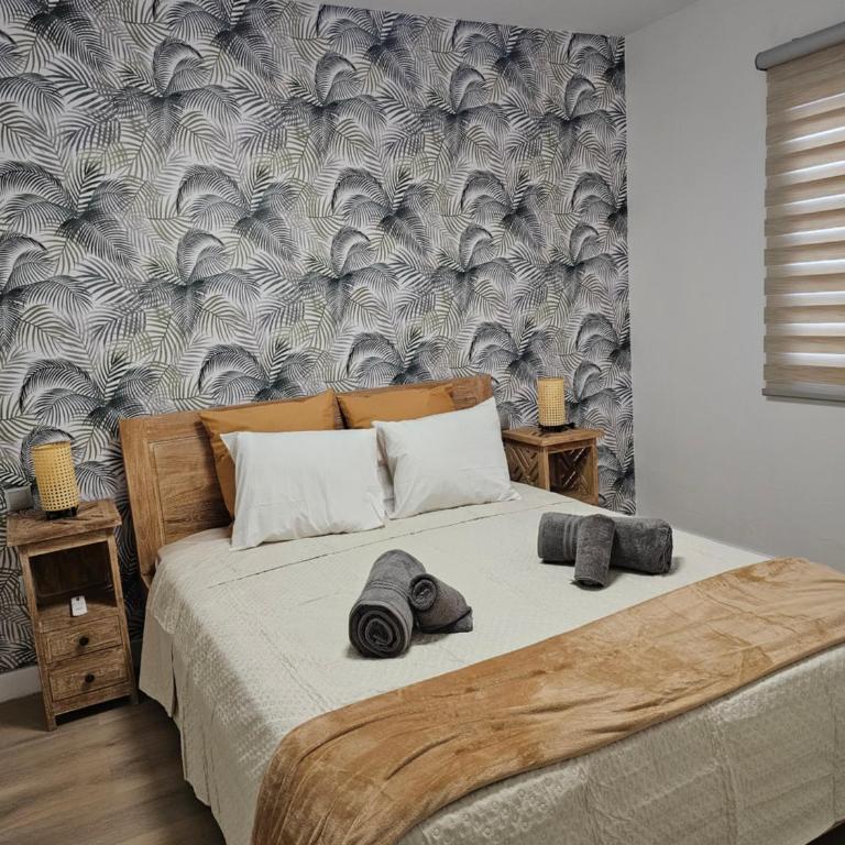Danacris - Two-Bedroom Apartment - 7