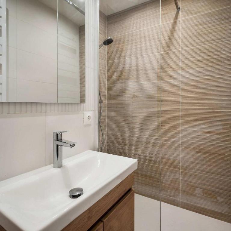 Ski-in ski-out Val thorens fully Renovated central with panoramic views - Appartamento - 8