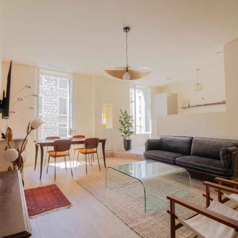 Le charme de l'ancien, rénové - Nice - 4 personnes - Appartement 2 Chambres - 1