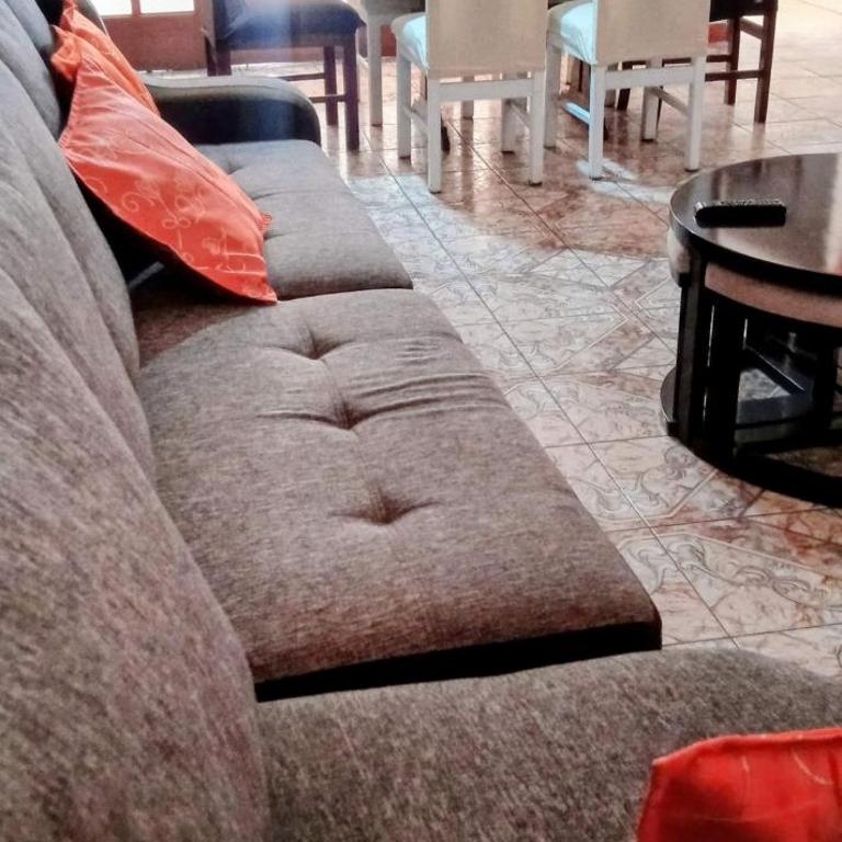 Apartamento Amoblado con Estacionamiento primer piso - Three-Bedroom Apartment - 14