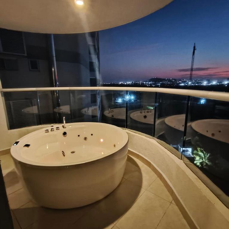 Oceani Cartagena - Three-Bedroom Apartment - 16
