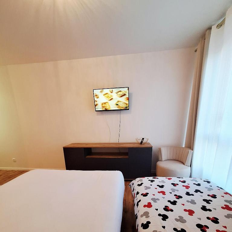 Studio ALPHA - non-smoking studio - 3min by train to Disney OR 30min walk - 5min walk to "Val d'Europe" train station - Apartamento de 1 dormitorio - 12