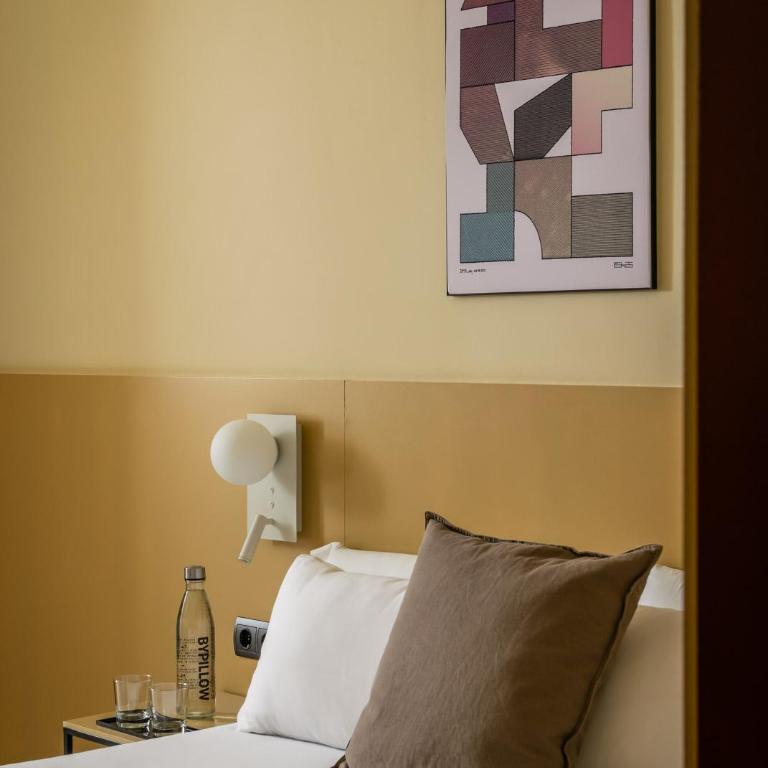 BYPILLOW The Citadel - Superior Double Room - 5