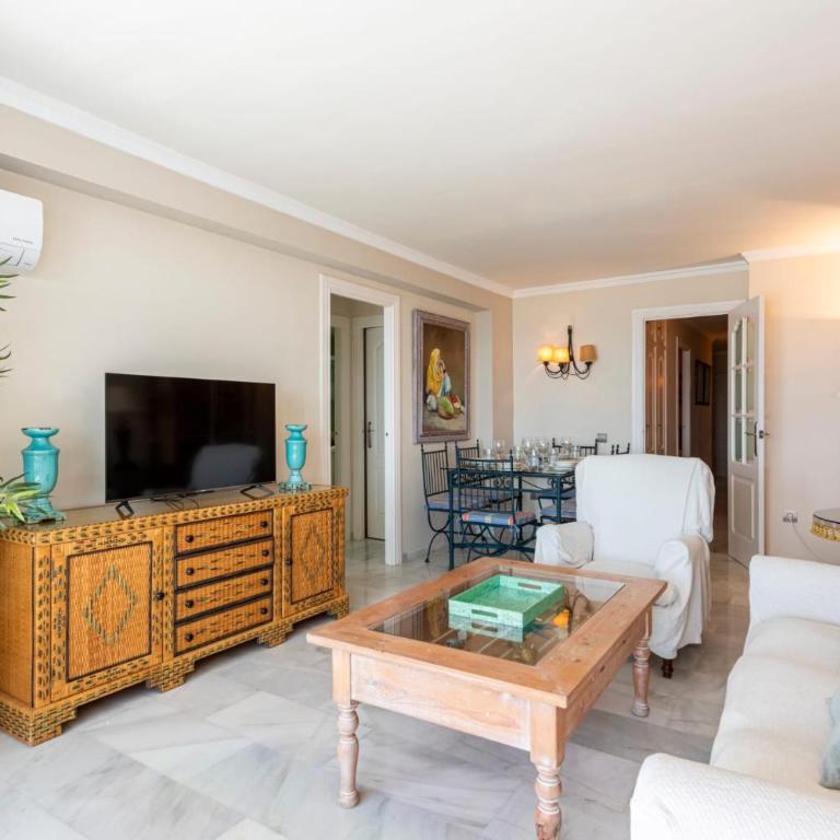 RgHost-Apartamento España en Paseo Marítimo - Apartamento de 3 dormitorios - 6