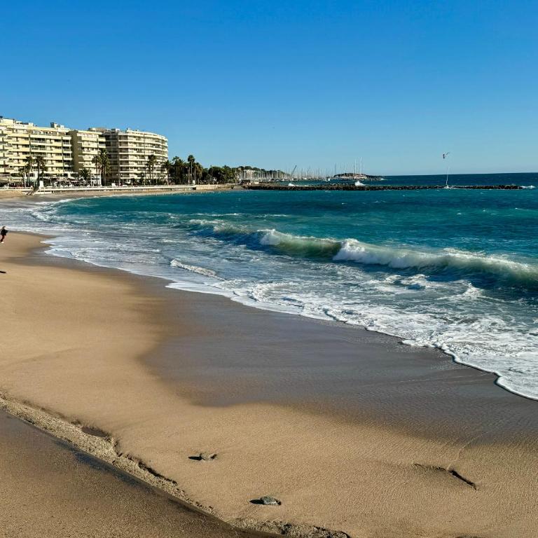 Côte d'Azur Saint-Raphaël, rez-jardin rénové - Apartamento de 1 dormitorio - 11