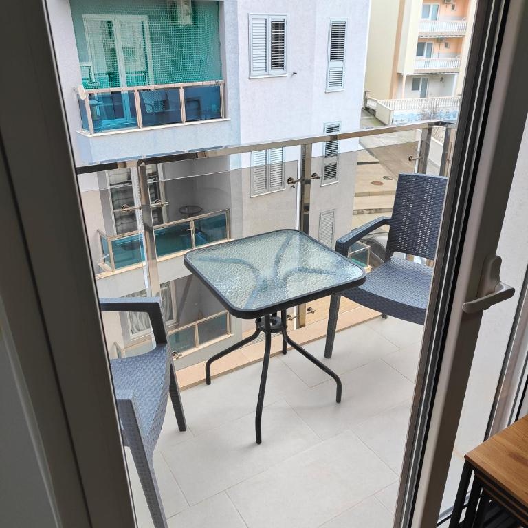 Apartment Montenegro Becici - One-Bedroom Apartment - 6