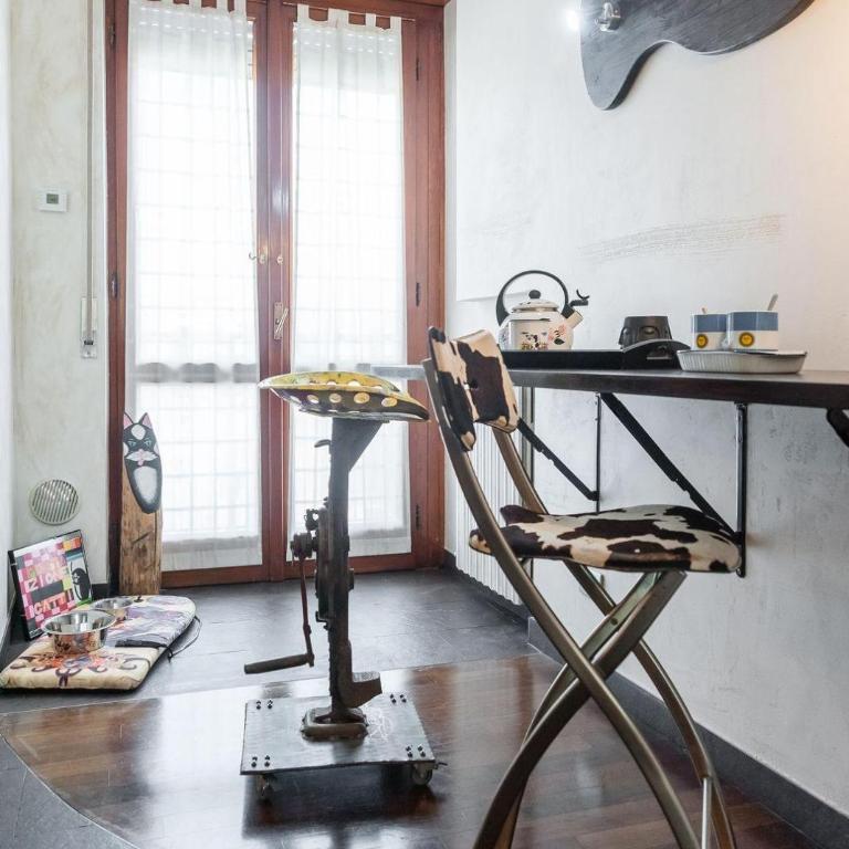 Bohemien Chic 20 minutes from the Duomo by Hôtea - Appartamento con 2 Camere da Letto - 4