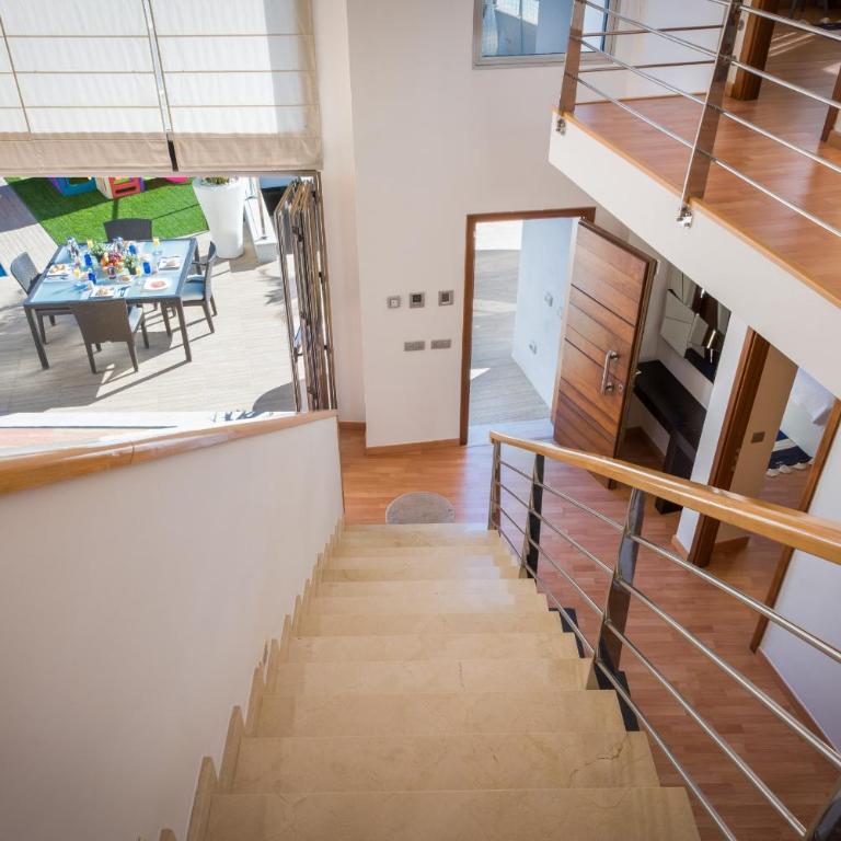 Seaview Villa with Pool, Gym & Home Cinema - Villa Superior - 39