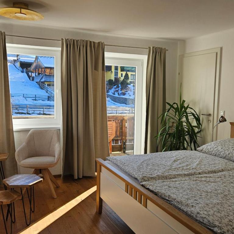 SCHWEIZER Hof - Doppelzimmer mit eigenem Bad - 2