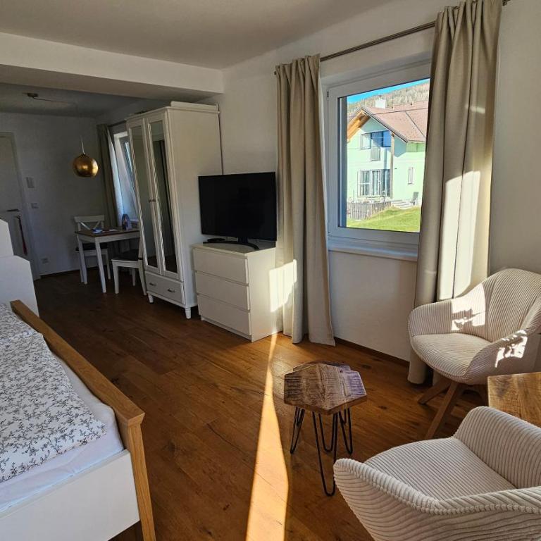 SCHWEIZER Hof - Doppelzimmer mit eigenem Bad - 7