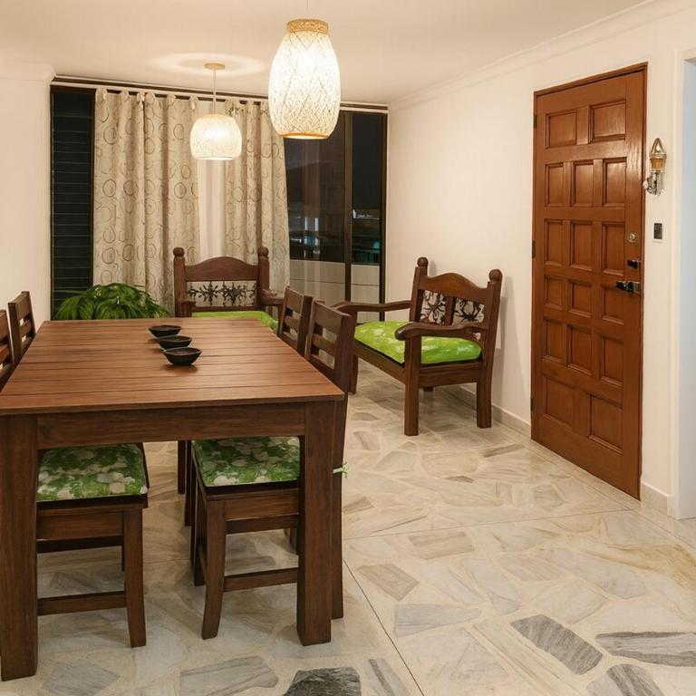 Oasis in Manila - El Poblado Estilo y Comfort - Three-Bedroom Apartment - 1