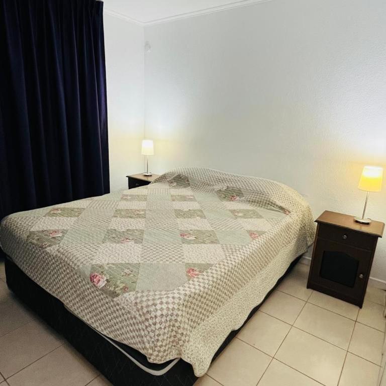 Apartment with a private backyard - Three-Bedroom Apartment - 10