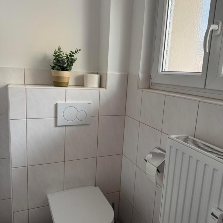 D3 Earth - One-Bedroom Apartment with Bathroom - 3