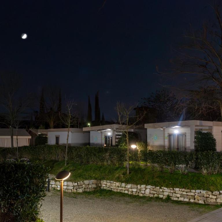 hu Firenze Camping in Town - Bungalow Deluxe - 20