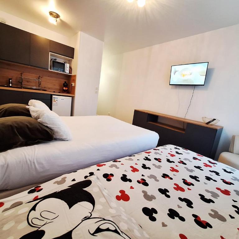 Studio ALPHA - non-smoking studio - 3min by train to Disney OR 30min walk - 5min walk to "Val d'Europe" train station - Apartamento de 1 dormitorio - 11