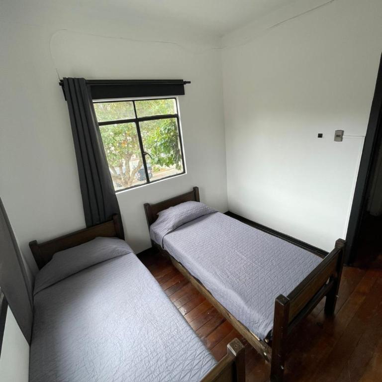 Hostal Valle Norte - Small Twin Room - 4