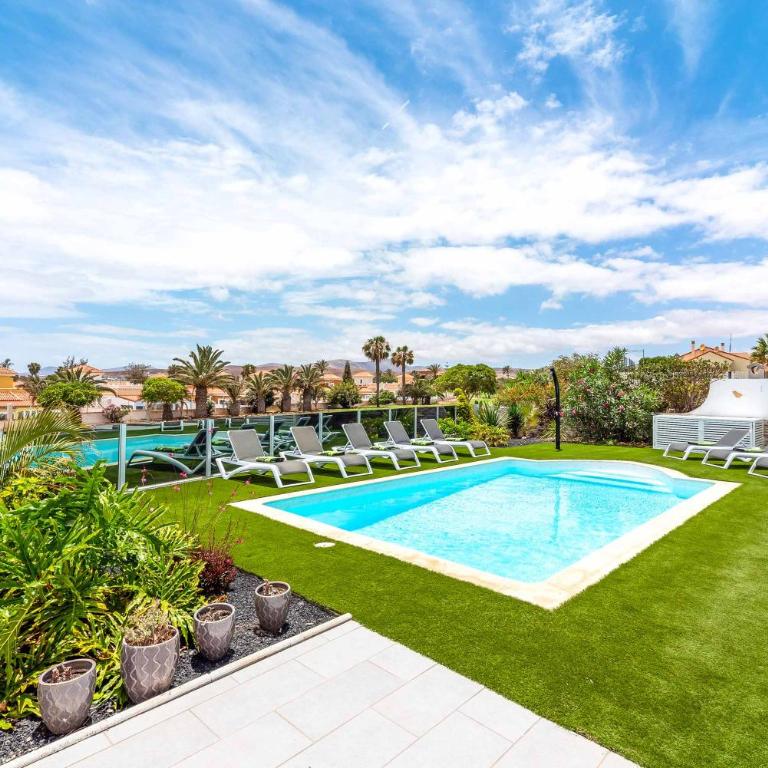 Villa Serenity Caleta - Four-Bedroom Villa - 4