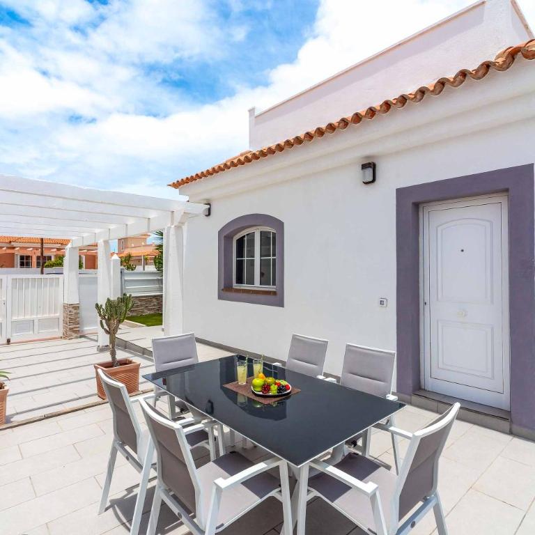 Villa Serenity Caleta - Four-Bedroom Villa - 8