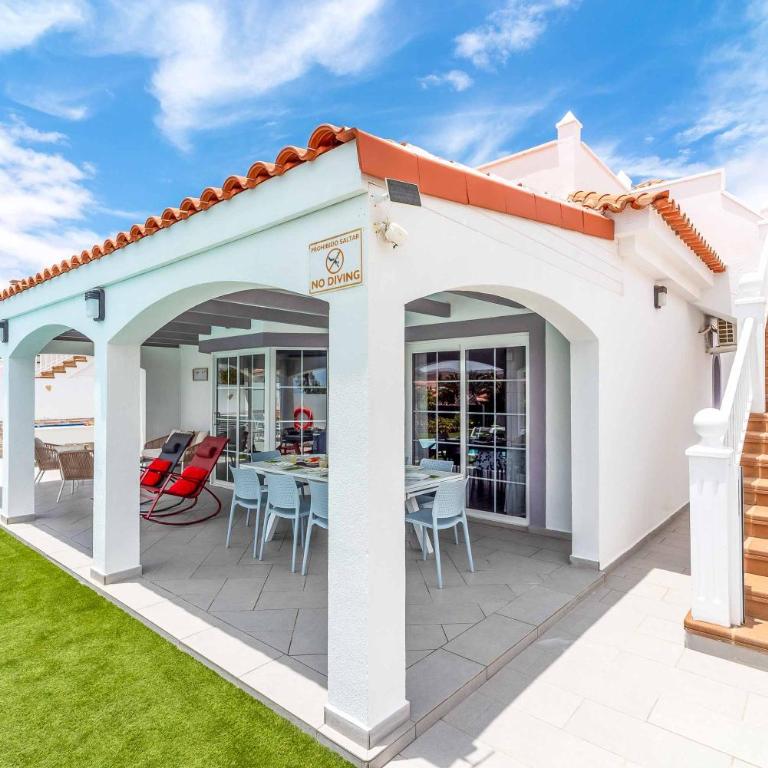 Villa Serenity Caleta - Four-Bedroom Villa - 11