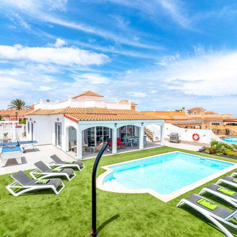 Villa Serenity Caleta - Four-Bedroom Villa - 16