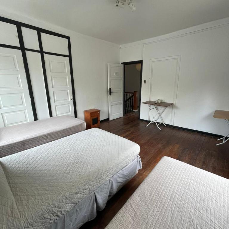 Hostal Valle Norte - Triple Room with Shared Bathroom - 3