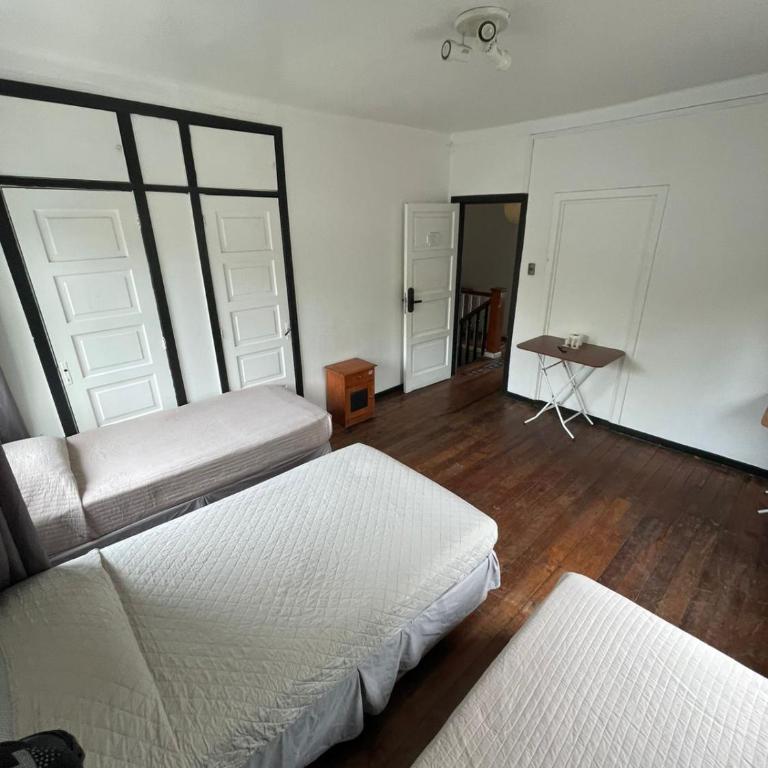 Hostal Valle Norte - Triple Room with Shared Bathroom - 1