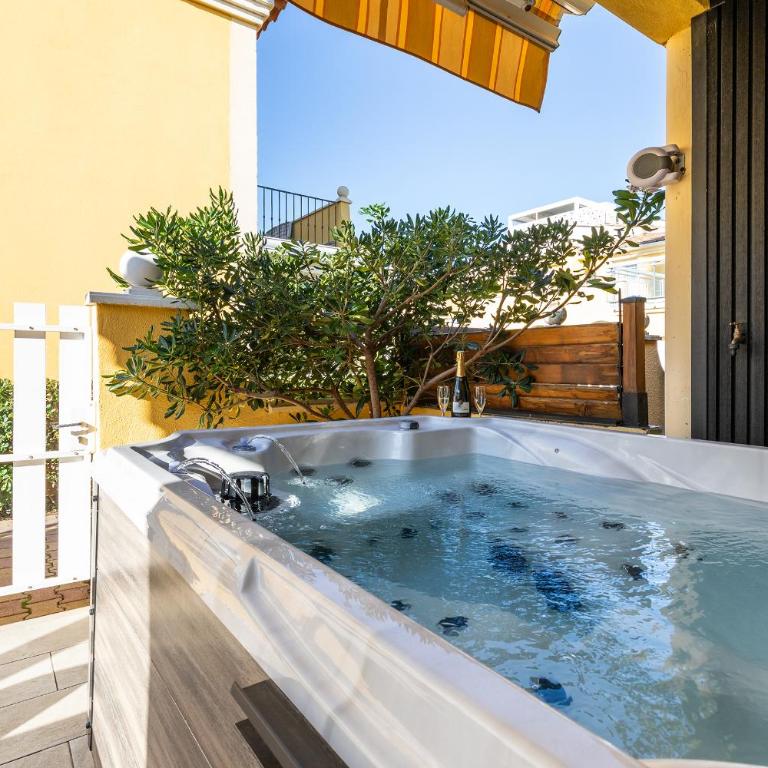 Nix -Villa spa prive 4p - terrasse - parking - Climatisation - Cap Agde Naturiste - Villa Superior - 26