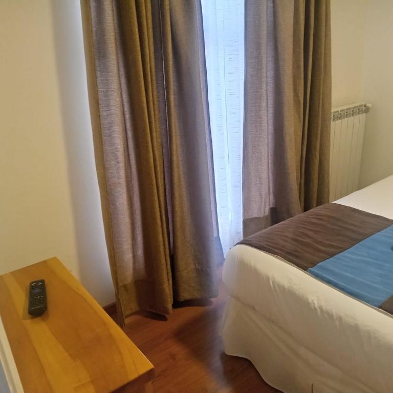 Hostal Doble E Patagonia - Budget Single Room - 3