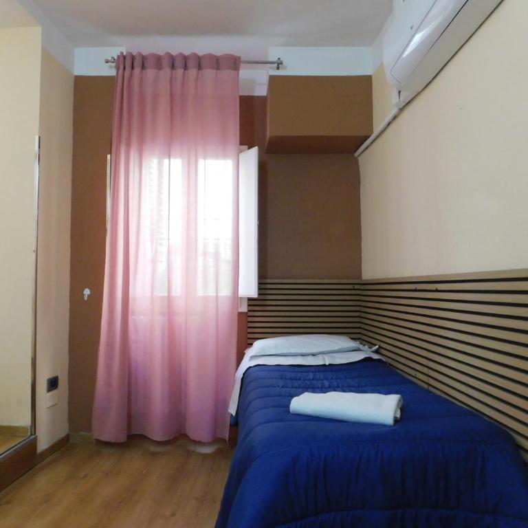 PICCOLO HOTEL Nel Centro Storico di Firenze - Camera Tripla Standard - 5