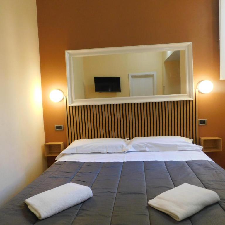 PICCOLO HOTEL Nel Centro Storico di Firenze - Camera Tripla Standard - 6