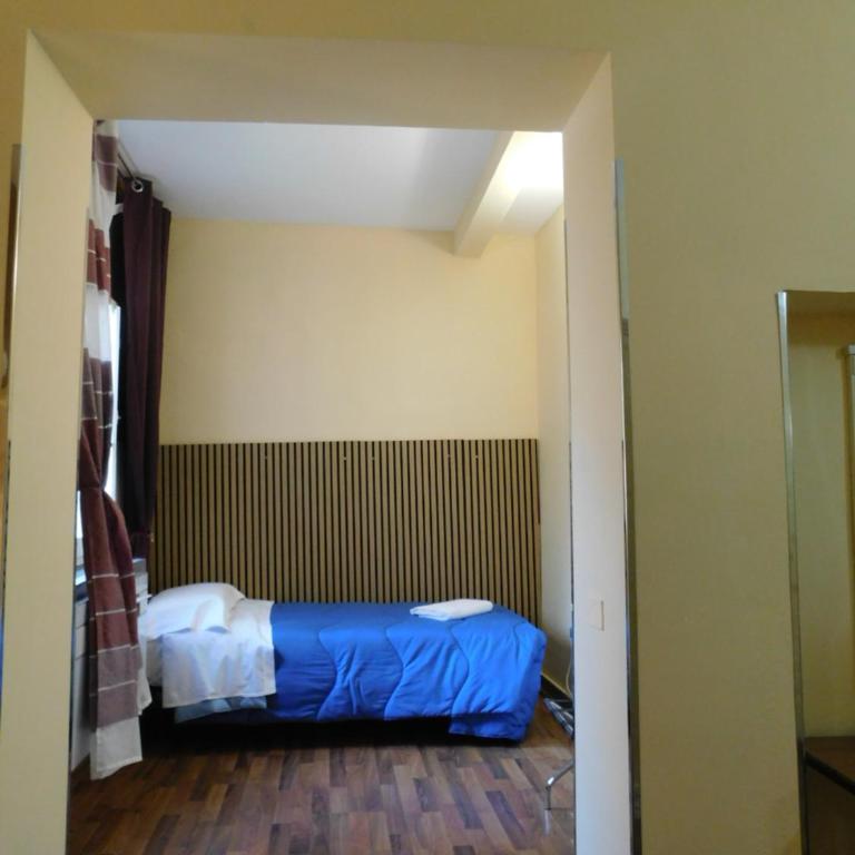 PICCOLO HOTEL Nel Centro Storico di Firenze - Camera Tripla Standard - 14
