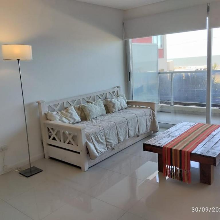 Confort frente al mar, balcón con vista panorámica y pileta - One-Bedroom Apartment - 1