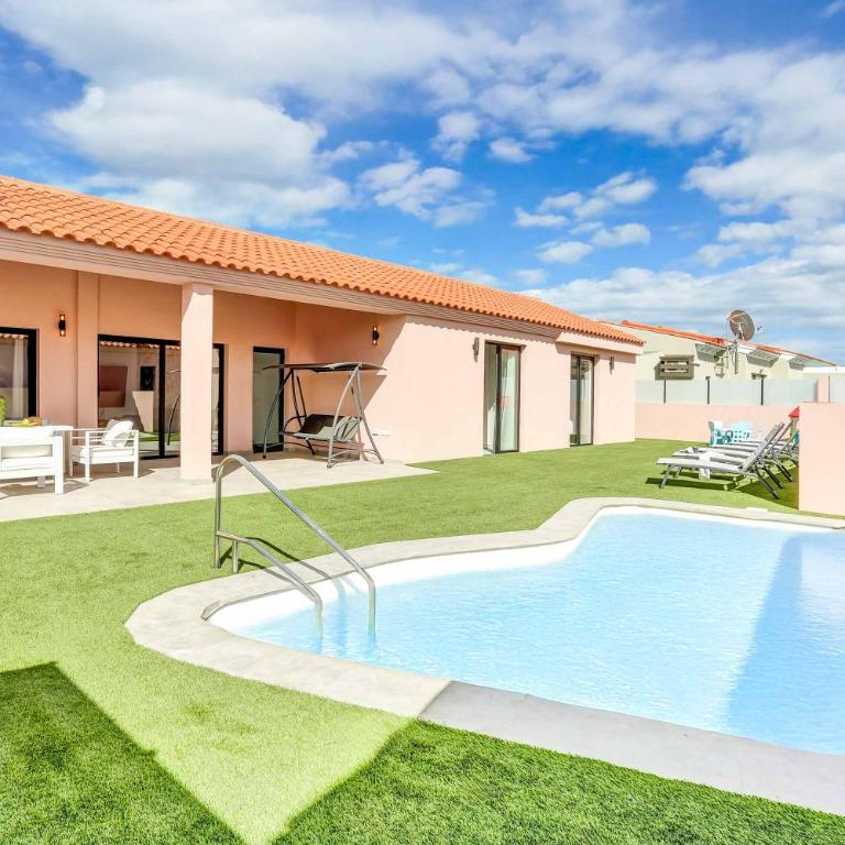 Villa Shakespeare - Three-Bedroom Villa - 1
