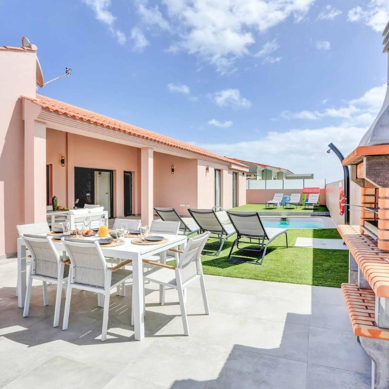 Villa Gaudi - Three-Bedroom Villa - 5