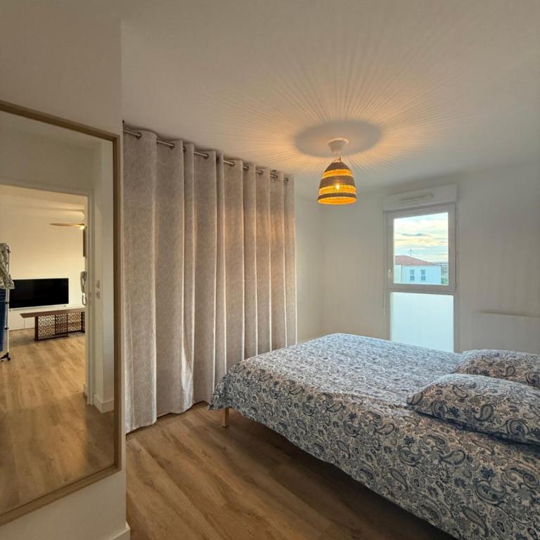 Vue & terrasse Appartement lumineux Fréjus - One-Bedroom Apartment - 42