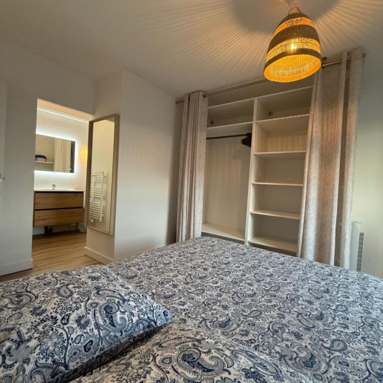Vue & terrasse Appartement lumineux Fréjus - One-Bedroom Apartment - 46