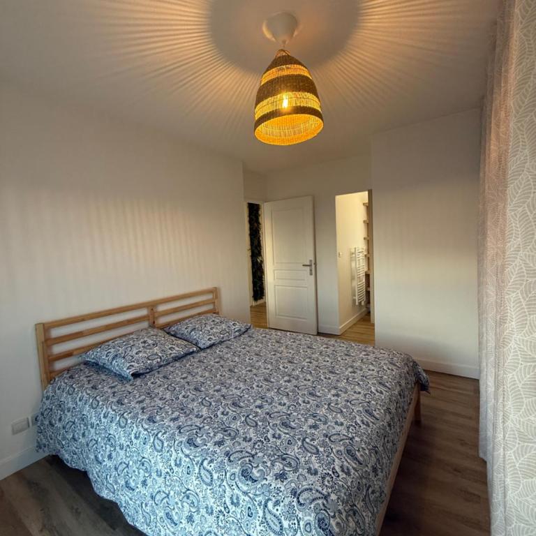 Vue & terrasse Appartement lumineux Fréjus - One-Bedroom Apartment - 55