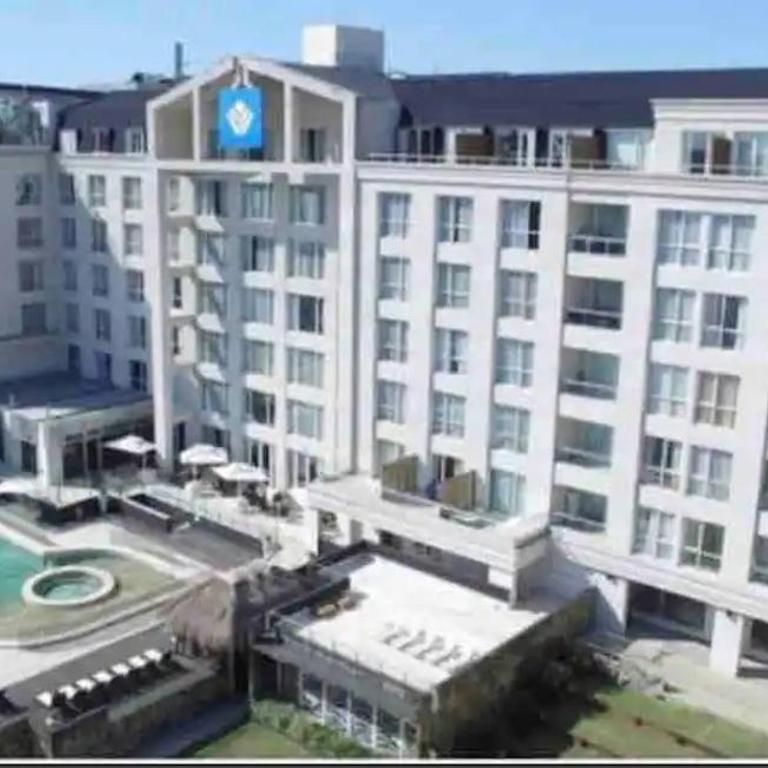 Paraíso en Nordelta, Departamento con vista soñada en Bahia Grande - Apartamento de 1 dormitorio - 70