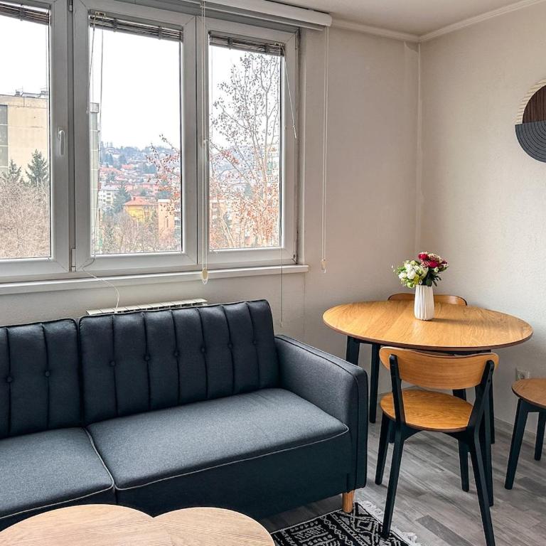 Modern Family and work friendly APT in Sarajevo - One-Bedroom Apartment - 3