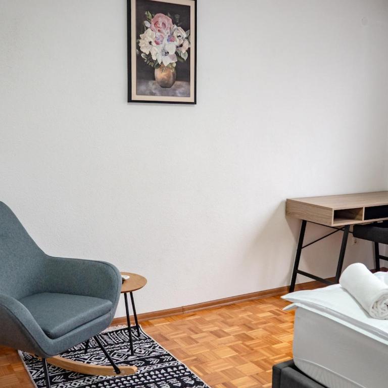 Modern Family and work friendly APT in Sarajevo - One-Bedroom Apartment - 12