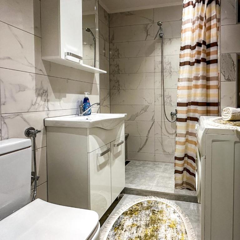 Modern Family and work friendly APT in Sarajevo - One-Bedroom Apartment - 15
