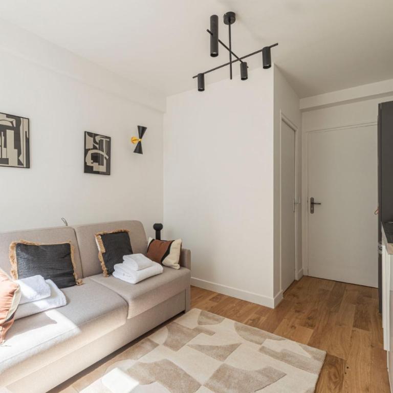 Elegant studio in Avenue Kléber, Paris 16th - Studio - 1