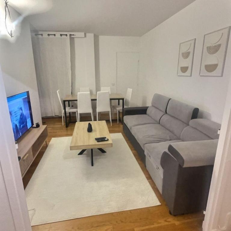 Large apartment for 10 people Saint Fargeau - Appartement - 25