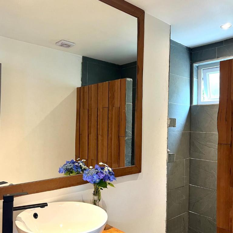 Minimalist style house - Cochamó - Two-Bedroom House - 23