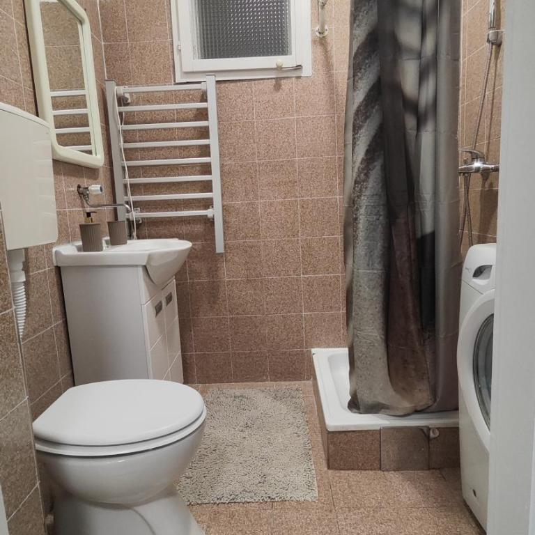 M Apartment - One-Bedroom Apartment - 9