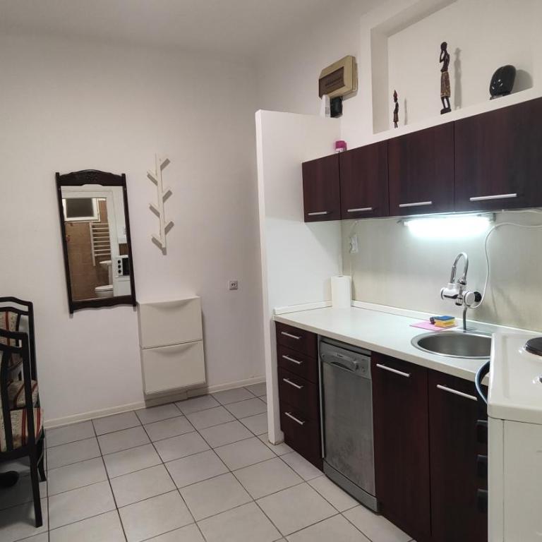 M Apartment - One-Bedroom Apartment - 8
